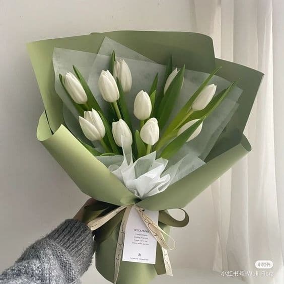 bó tulip tình yêu thuần khiết